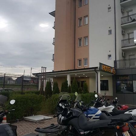 Hotel Rio Pristina Exterior foto