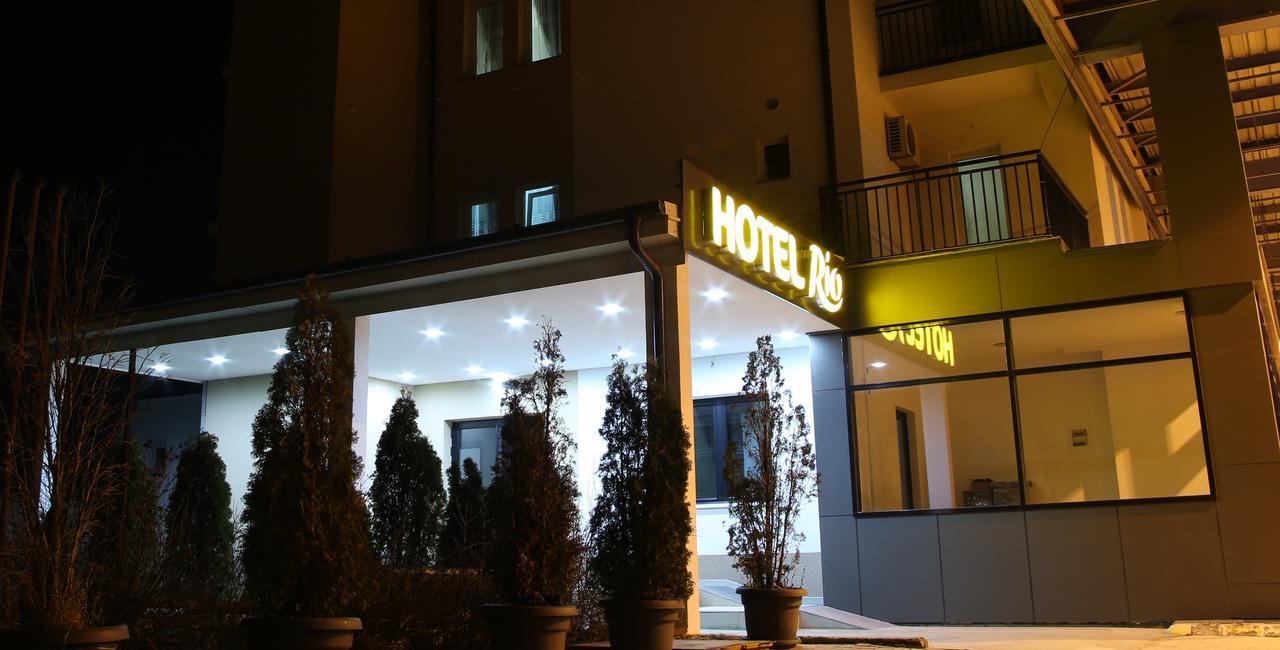 Hotel Rio Pristina Exterior foto